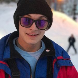 Meet your Posher, Logan